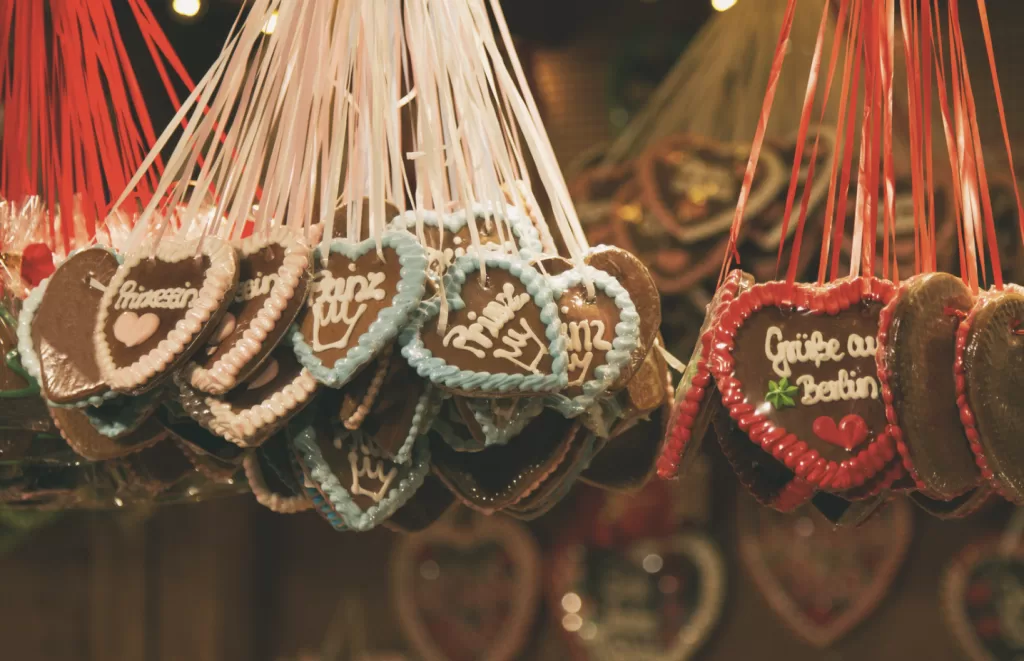gingerbread christmas decor