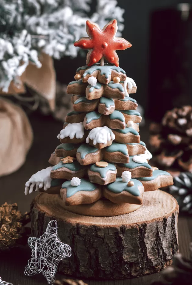 gingerbread christmas decor