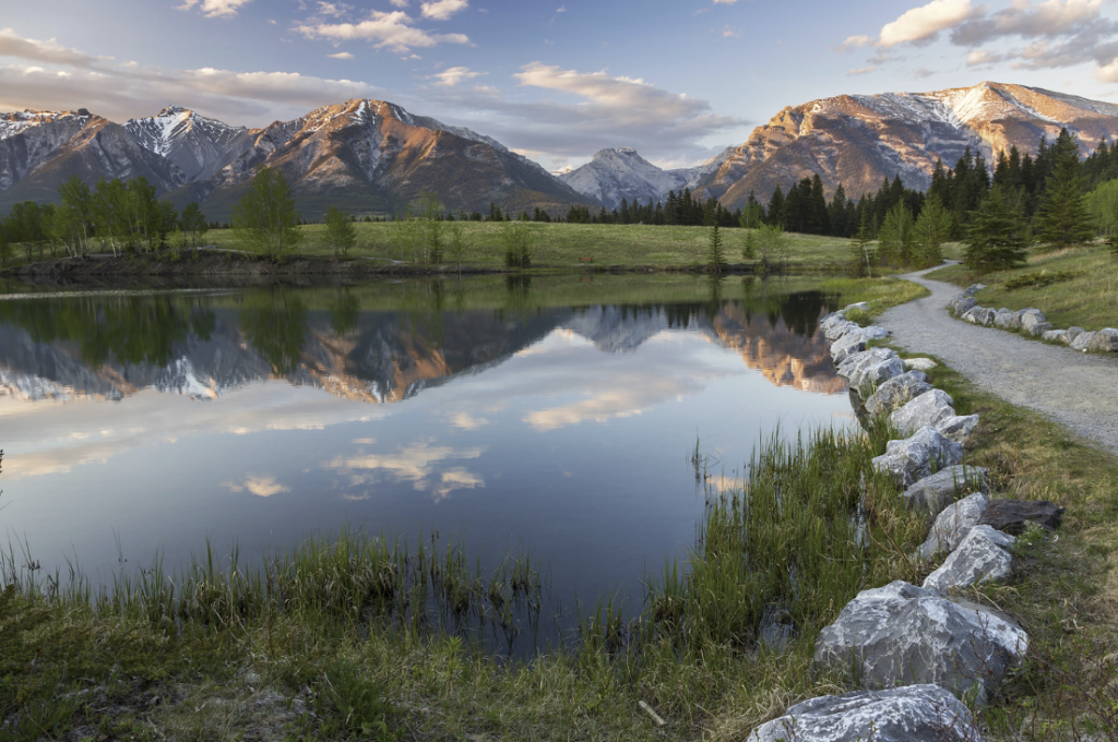 things to do in canmore in winter