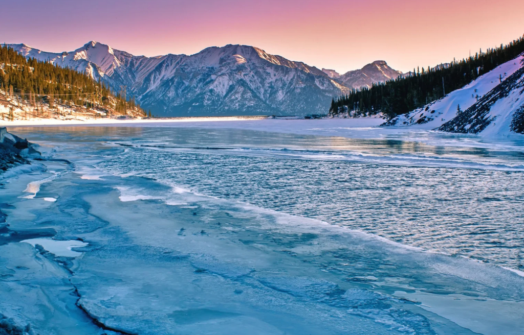 things to do in canmore in winter