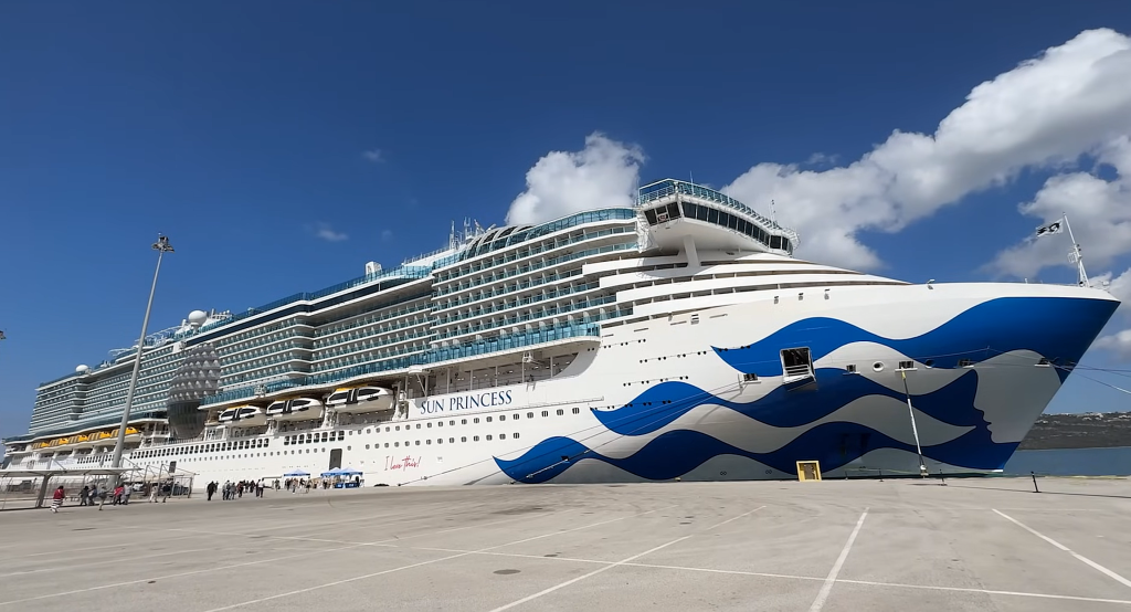 Included Meals at Sea: Holland America, Princess, Celebrity, Cunard Compared